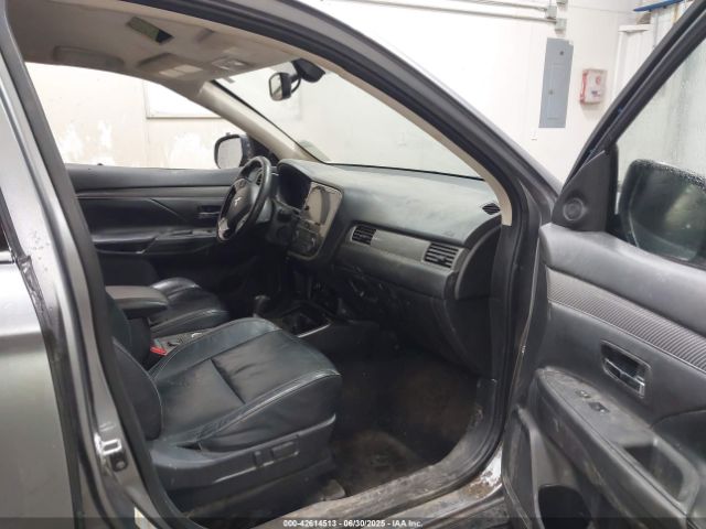 2019 MITSUBISHI OUTLANDER JA4AZ3A30KZ041340 Photo 4