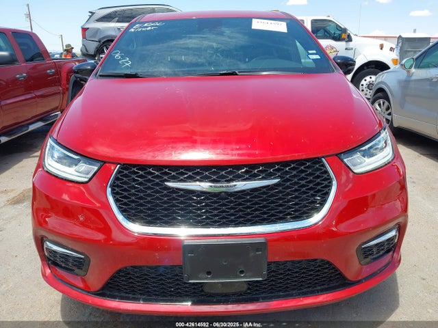 Chrysler 2025 2025 2C4RC1BG4SR578917 Image 12