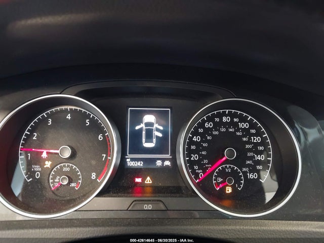 3VWH17AU3JM756329 Volkswagen 2018