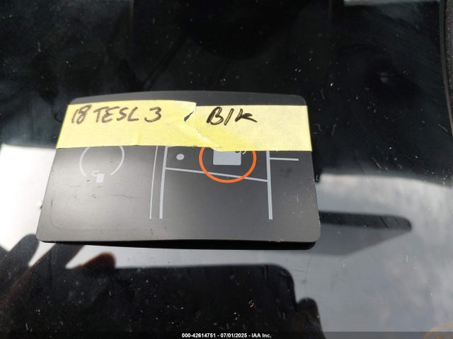 2018 TESLA MODEL 3 5YJ3E1EB2JF118956 Photo 10