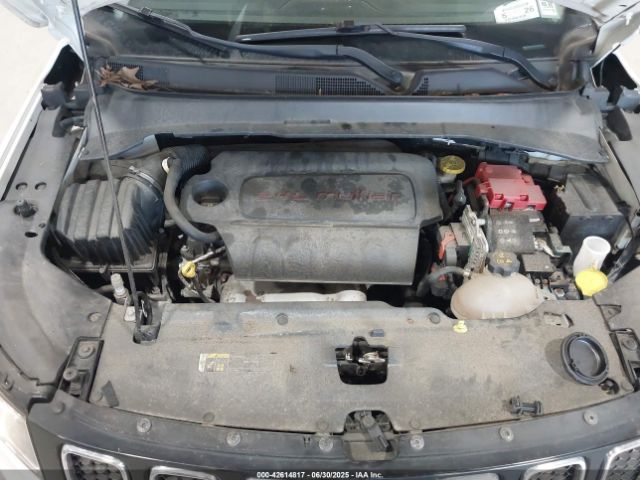 2019 JEEP COMPASS 3C4NJDBB0KT828886 Photo 9