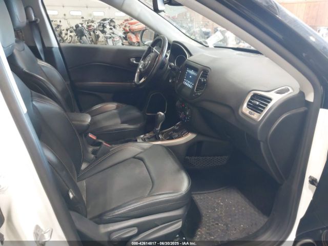 2019 JEEP COMPASS 3C4NJDBB0KT828886 Photo 4
