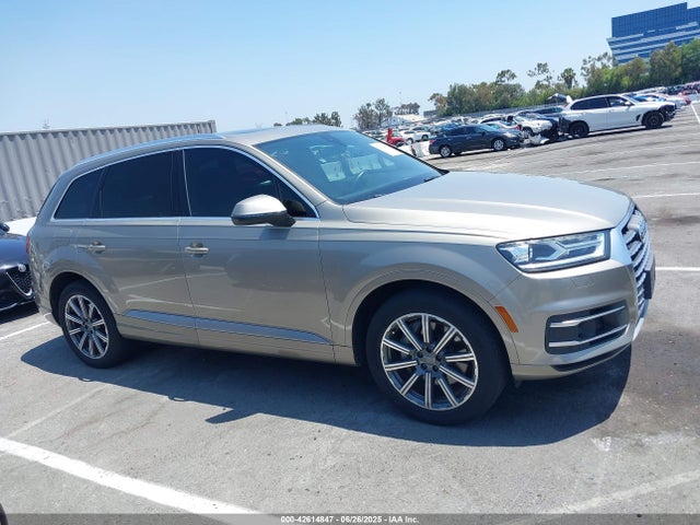 WA1LAAF79HD033100 Audi 2017
