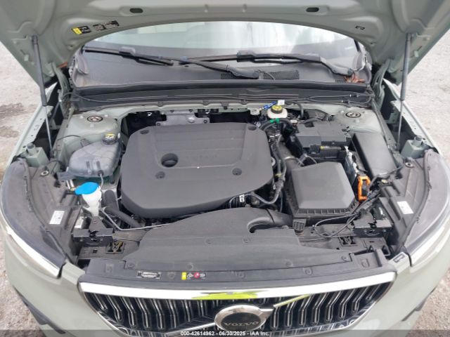 2023 VOLVO XC40 YV4L12UN2P2099041 Photo 9