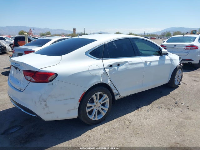 Chrysler 200 2015 1C3CCCAB3FN602588 Image 4