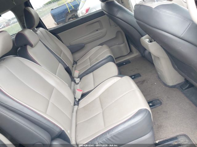 KNDMB5C15H6247892 KIA 2017