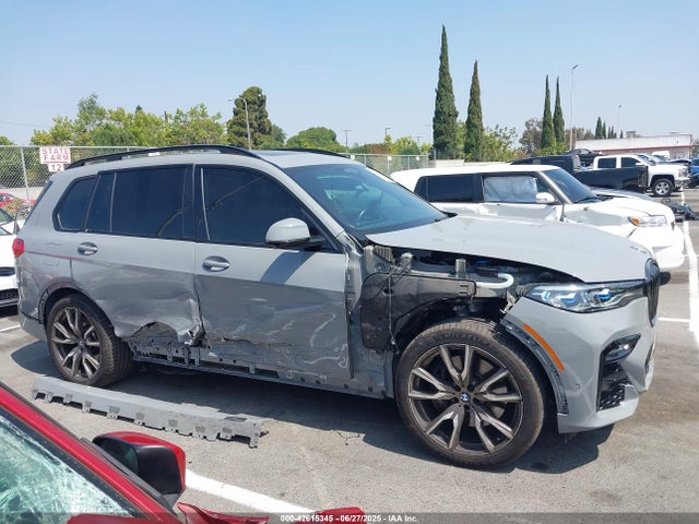 5UXCX6C06N9K18629 BMW X7