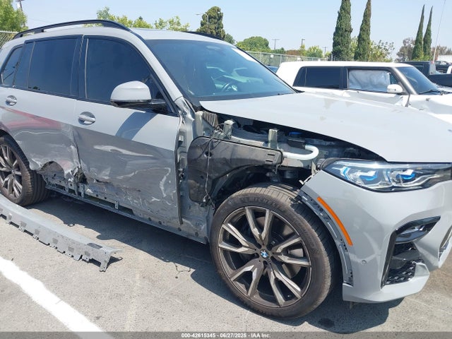 5UXCX6C06N9K18629 BMW X7