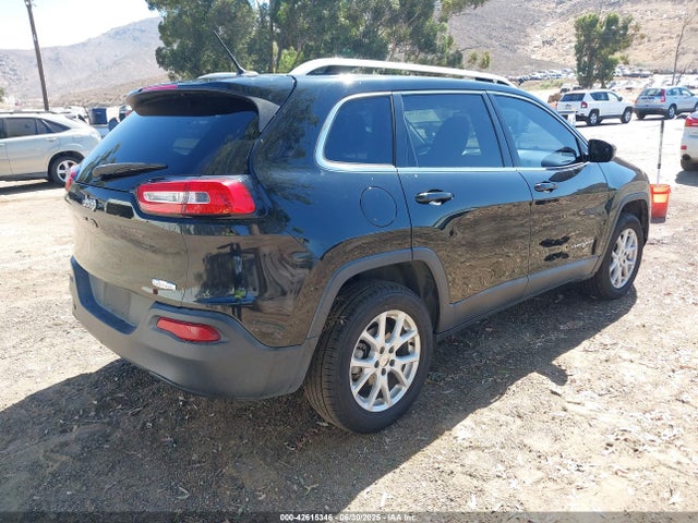 1C4PJLCB0FW790917 Jeep 2015