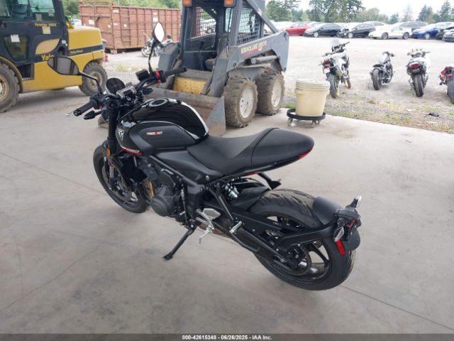 2025 TRIUMPH MOTORCYCLE TRIDENT 660 SMTL21U44STCF6671 Photo 2