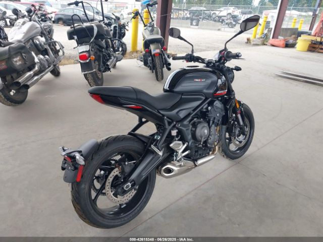2025 TRIUMPH MOTORCYCLE TRIDENT 660 SMTL21U44STCF6671 Photo 3