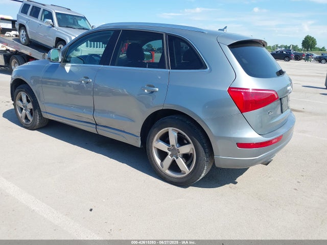 2011 AUDI Q5 WA1LFAFP7BA064114 Photo 2