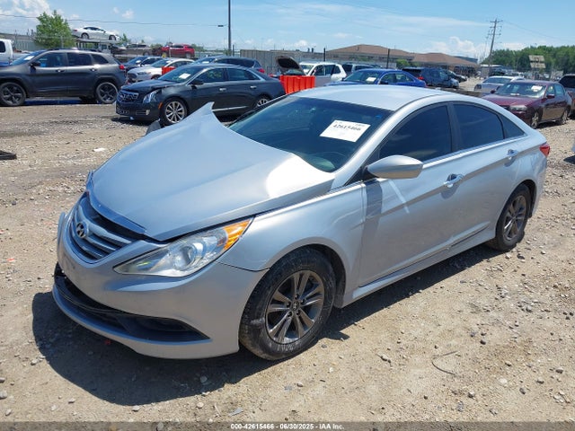 Hyundai gamma 2014 5NPEB4AC2EH930900 Image 2