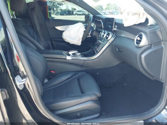 2021 MERCEDES-BENZ AMG C 63 W1KWF8HB8MR648710 Photo 4