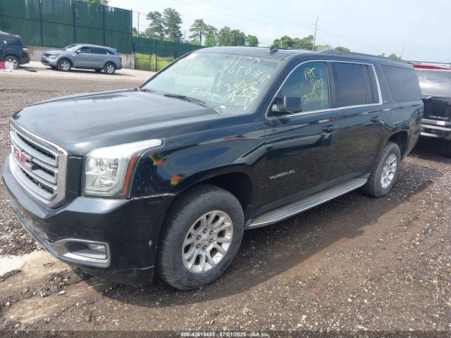 2015 GMC YUKON XL 1500 1GKS2HKC4FR253985 Photo 1