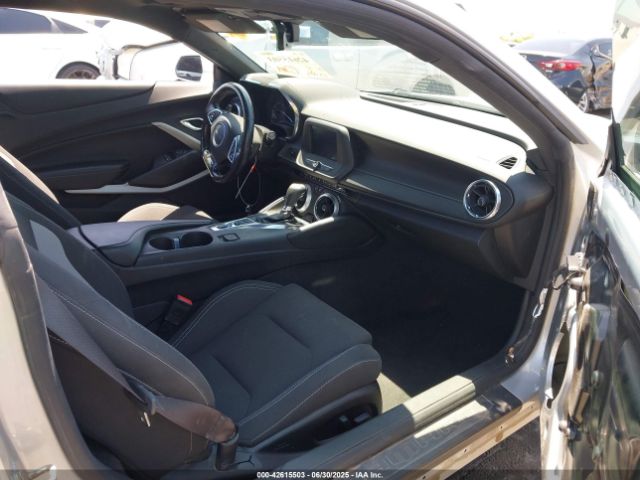 2017 CHEVROLET CAMARO 1G1FB1RS1H0202669 Photo 4