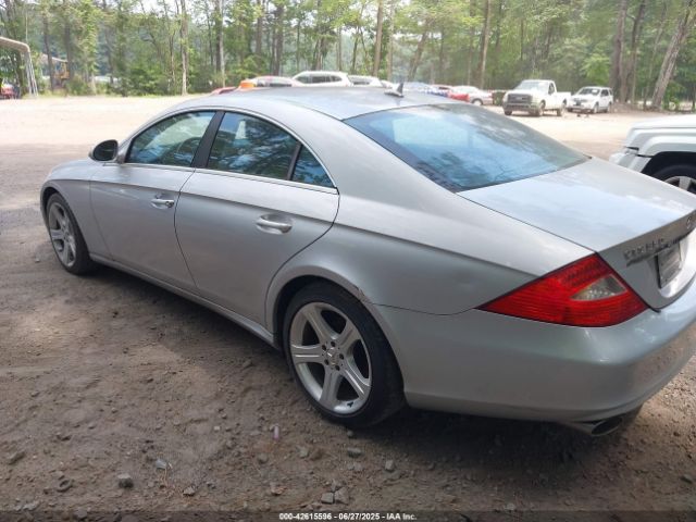 2007 MERCEDES-BENZ CLS 550 WDDDJ72X67A093411 Photo 2