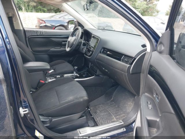 2019 MITSUBISHI OUTLANDER JA4AZ3A39KZ032510 Photo 4