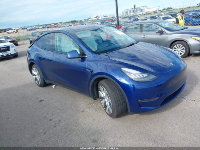 2021 TESLA MODEL Y 5YJYGDEE8MF187196 Photo 0