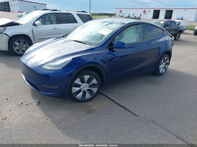 2021 TESLA MODEL Y 5YJYGDEE8MF187196 Photo 1