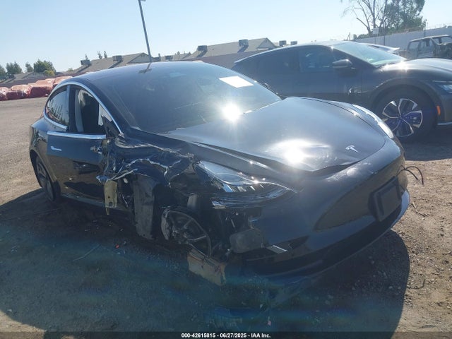 2018 TESLA MODEL 3 5YJ3E1EB5JF062995 Photo 0