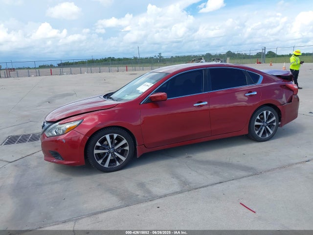 1N4AL3AP2GC180718 Nissan 2016