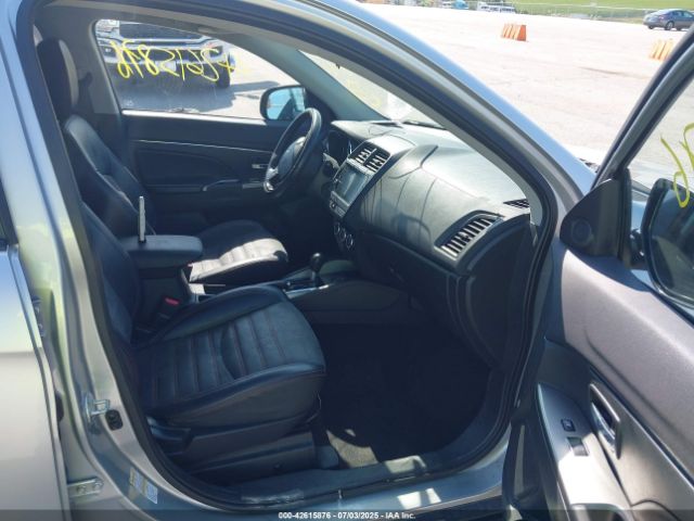 2018 MITSUBISHI OUTLANDER SPORT JA4AP3AW4JZ032476 Photo 4
