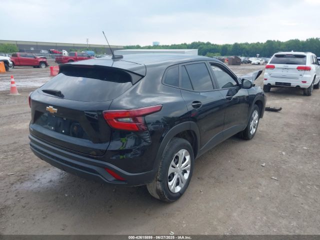 2024 CHEVROLET TRAX KL77LFE21RC231873 Photo 3
