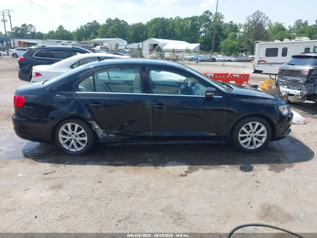 3VWD17AJ6EM386018 Volkswagen 2014