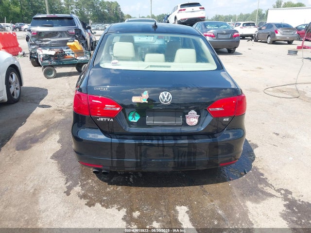 3VWD17AJ6EM386018 Volkswagen 2014