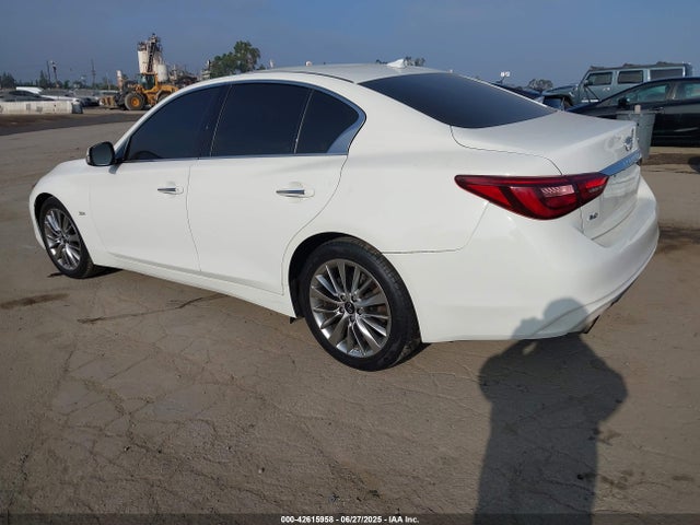JN1EV7ARXLM255588 Infiniti 2020