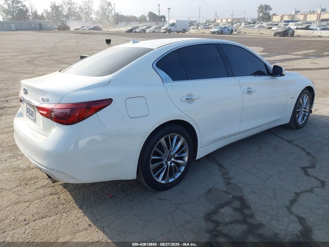 JN1EV7ARXLM255588 Infiniti 2020