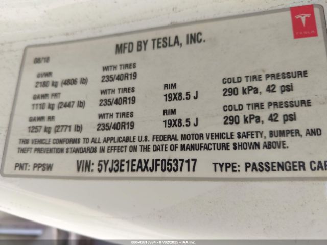 2018 TESLA MODEL 3 5YJ3E1EAXJF053717 Photo 8
