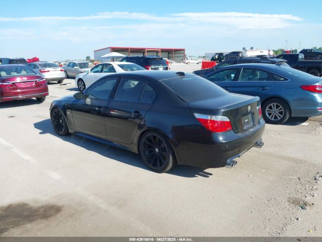 2007 BMW M5 WBSNB93587CX06825 Photo 2