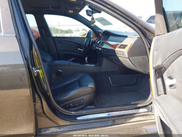 2007 BMW M5 WBSNB93587CX06825 Photo 4
