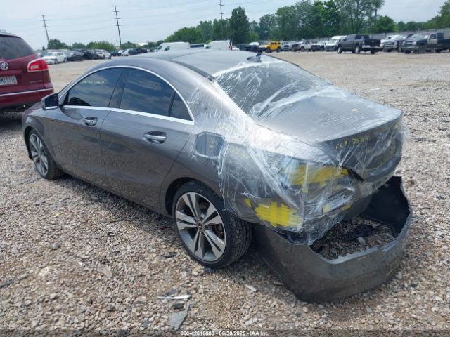 2018 MERCEDES-BENZ CLA 250 WDDSJ4GB0JN667469 Photo 2