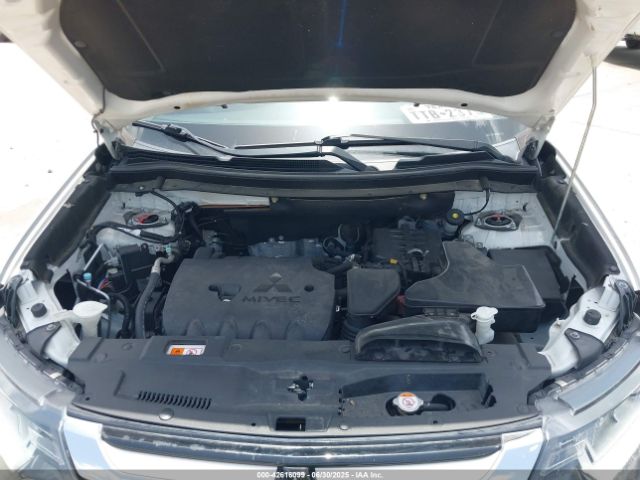 2016 MITSUBISHI OUTLANDER JA4AD3A35GZ050914 Photo 9