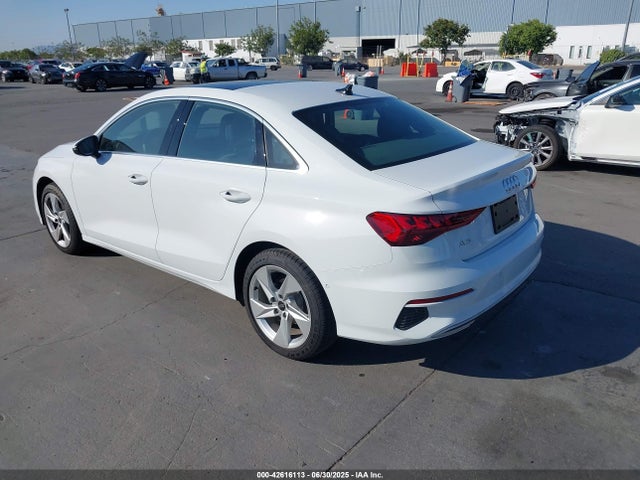 WAUAUDGY0RA001469 Audi 40 tfsi (2.0t)
