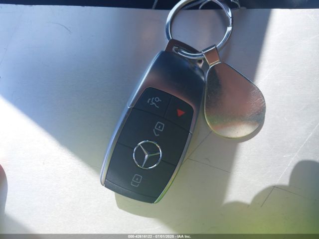 2022 MERCEDES-BENZ GLB 250 W1N4M4GB1NW177433 Photo 10