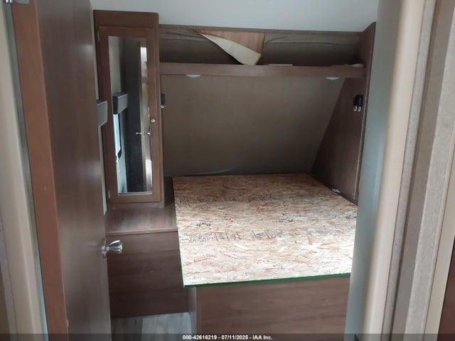 4YDT31028HH920268 Dutchman 2017