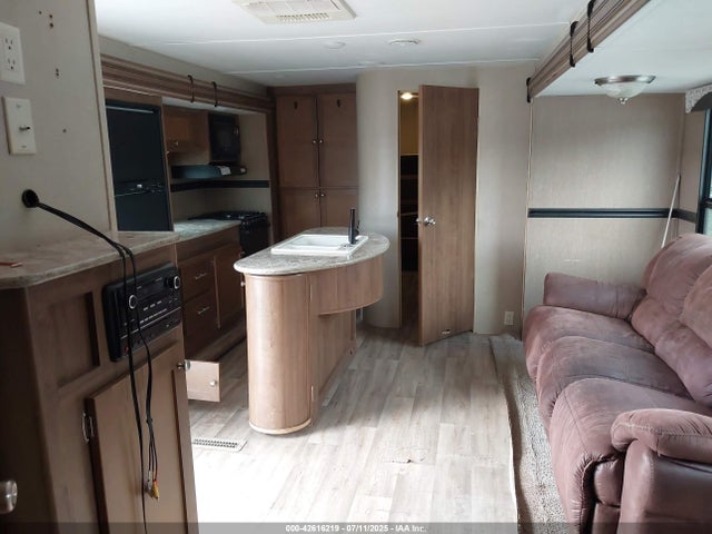 4YDT31028HH920268 Dutchman 2017