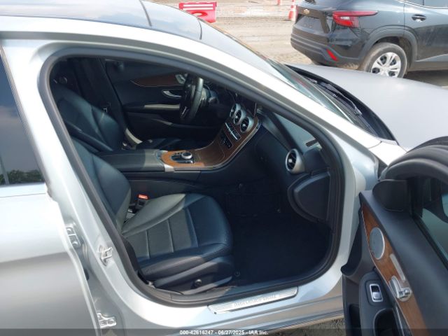 2020 MERCEDES-BENZ C 300 W1KWF8EB6LR599901 Photo 4
