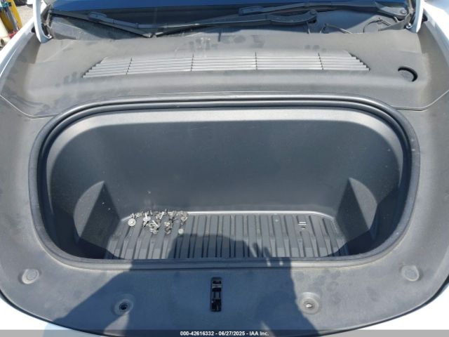 5YJYGDEE7MF269498 Tesla 2021