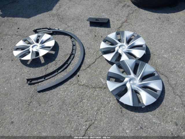 5YJYGDEE7MF269498 Tesla 2021