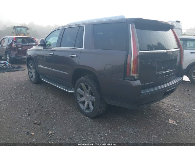 2016 CADILLAC ESCALADE 1GYS4BKJ3GR241114 Photo 2