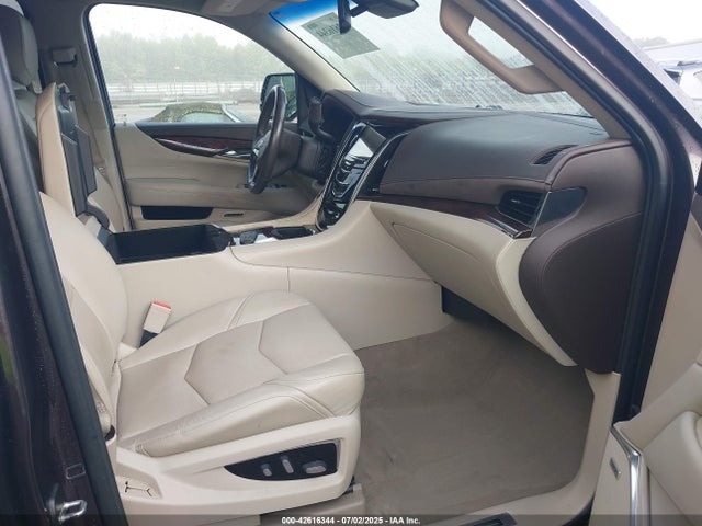 2016 CADILLAC ESCALADE 1GYS4BKJ3GR241114 Photo 4