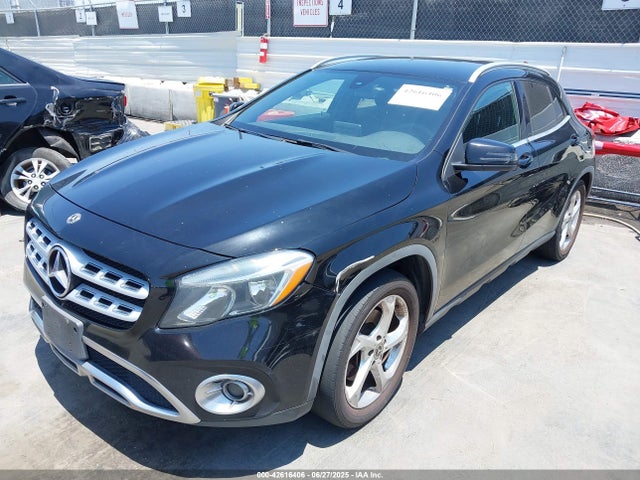 Mercedes-Benz m270 2019 WDCTG4EB6KU009852 Image 6