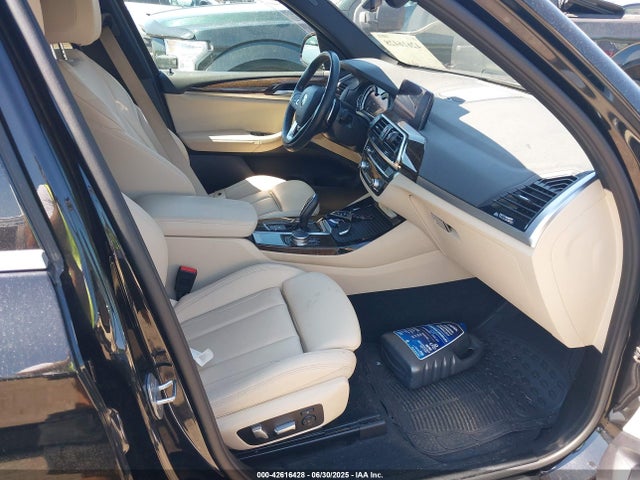 5UXTR9C5XKLE18518 BMW X3