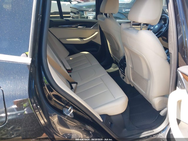 5UXTR9C5XKLE18518 BMW X3