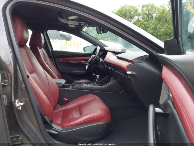 42616532 :رقم المزاد ، JM1BPAML9N1512260 vin ، 2022 Mazda Mazda3 Premium مزاد بيع